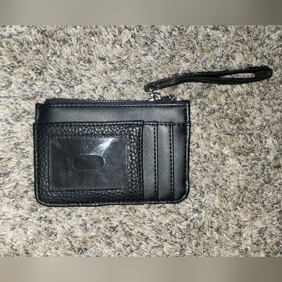 Kenneth Cole Reaction| Black Textured Wallet Wristlet - Picture 4 of 4
